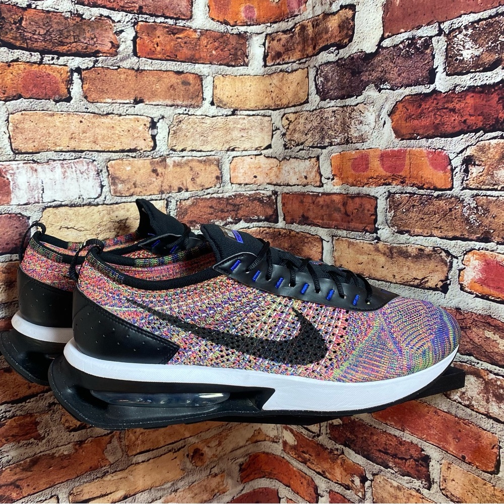 Nike air max flyknit race multicolor black white